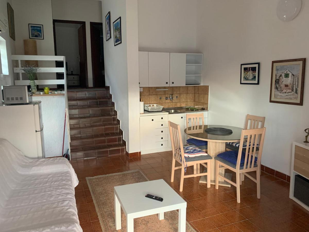 Apartments Natasa Punat Exterior photo
